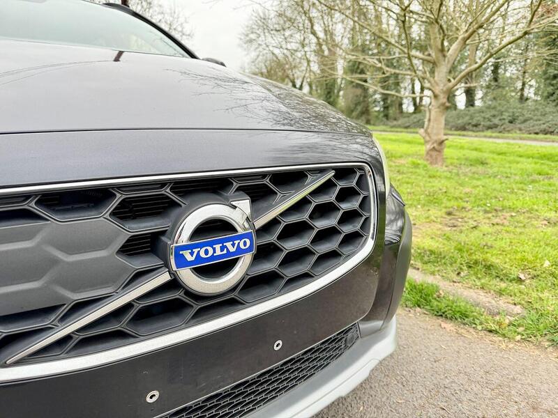 Volvo XC70 Xc70 Edition 2.0 5dr Estate Automatic - U2193
