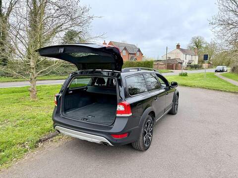 Volvo XC70 Xc70 Edition 2.0 5dr Estate Automatic - U2193