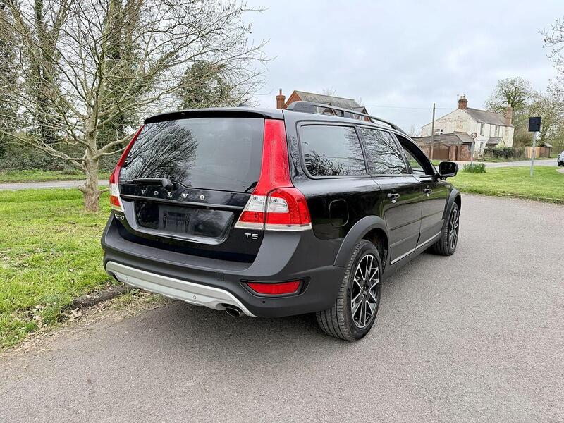 Volvo XC70 Xc70 Edition 2.0 5dr Estate Automatic - U2193