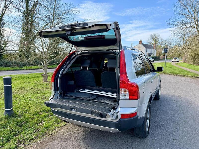 Volvo Xc90 3.2 Se Awd Estate Automatic Petrol 5dr - U2194