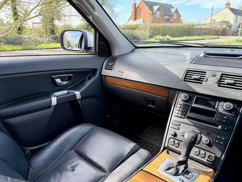 Volvo Xc90 3.2 Se Awd Estate Automatic Petrol 5dr - U2194