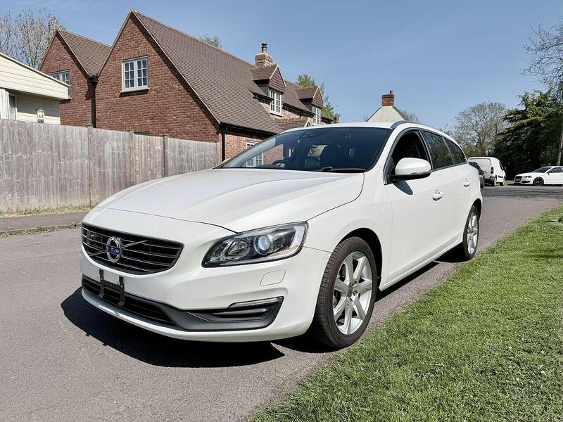 Volvo V60 T5 Se 2.0 5dr Estate Automatic Petrol - U2195
