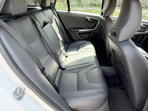 Volvo V60 T5 Se 2.0 5dr Estate Automatic Petrol - U2195
