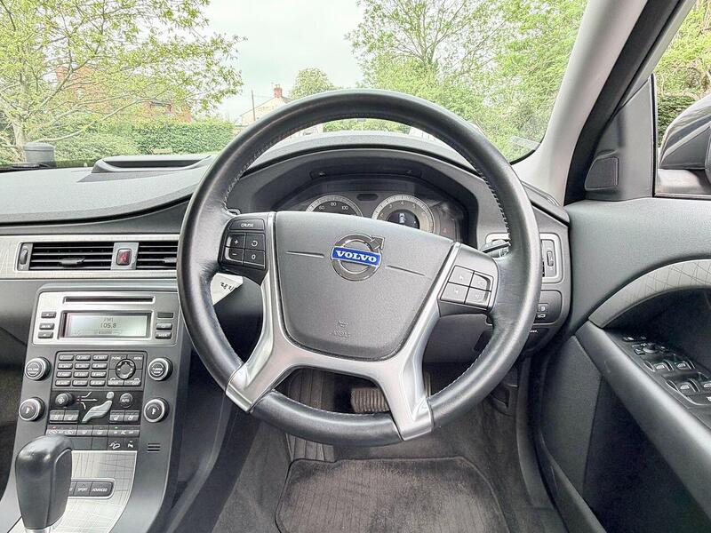 Volvo XC70 3.0 T6 SE Lux Estate 5dr Petrol Geartronic AWD Euro 5 (285 ps) - U2196