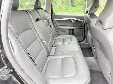 Volvo XC70 3.0 T6 SE Lux Estate 5dr Petrol Geartronic AWD Euro 5 (285 ps) - U2196