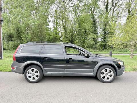 Volvo XC70 3.0 T6 SE Lux Estate 5dr Petrol Geartronic AWD Euro 5 (285 ps) - U2196