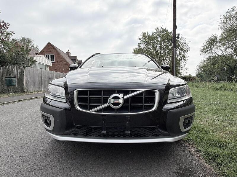 Volvo XC70 3.0 T6 SE Lux Estate 5dr Petrol Geartronic AWD Euro 5 (285 ps) - U2196