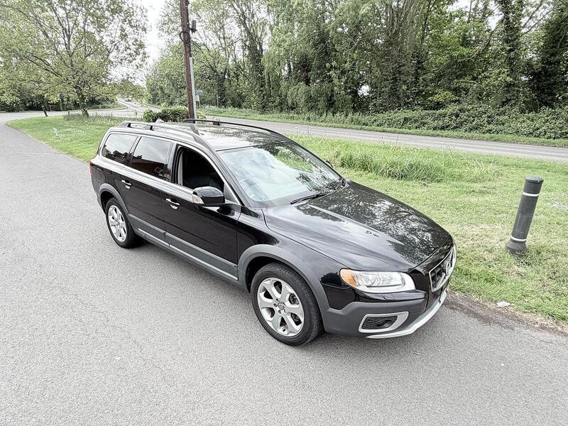 Volvo XC70 3.0 T6 SE Lux Estate 5dr Petrol Geartronic AWD Euro 5 (285 ps) - U2196