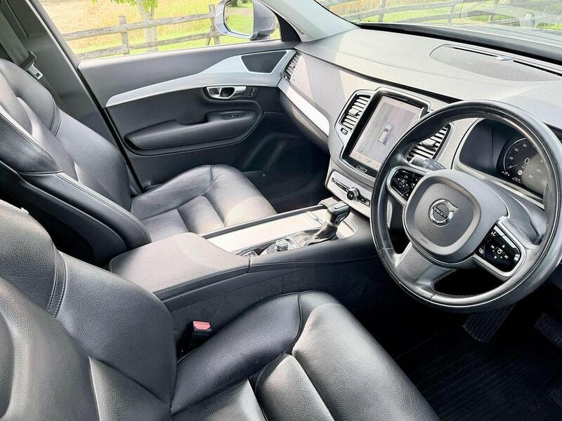 Volvo XC90 XC90 Momentum SUV 1 Automatic Diesel - U2198