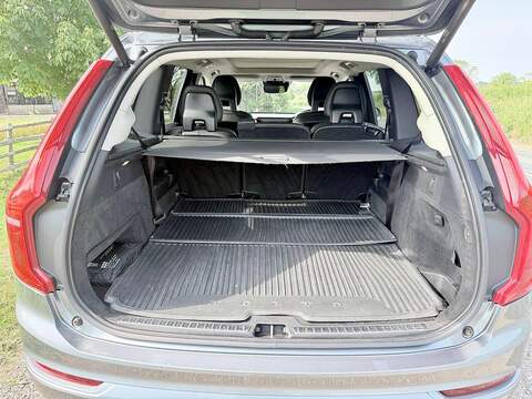 Volvo XC90 XC90 Momentum SUV 1 Automatic Diesel - U2198