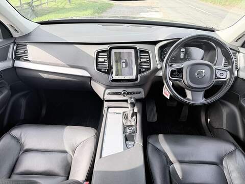 Volvo XC90 XC90 Momentum SUV 1 Automatic Diesel - U2198
