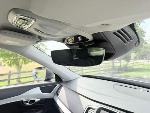 Volvo XC90 XC90 Momentum SUV 1 Automatic Diesel - U2198