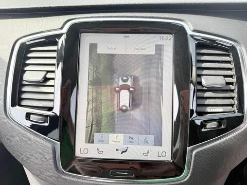 Volvo XC90 XC90 Momentum SUV 1 Automatic Diesel - U2198