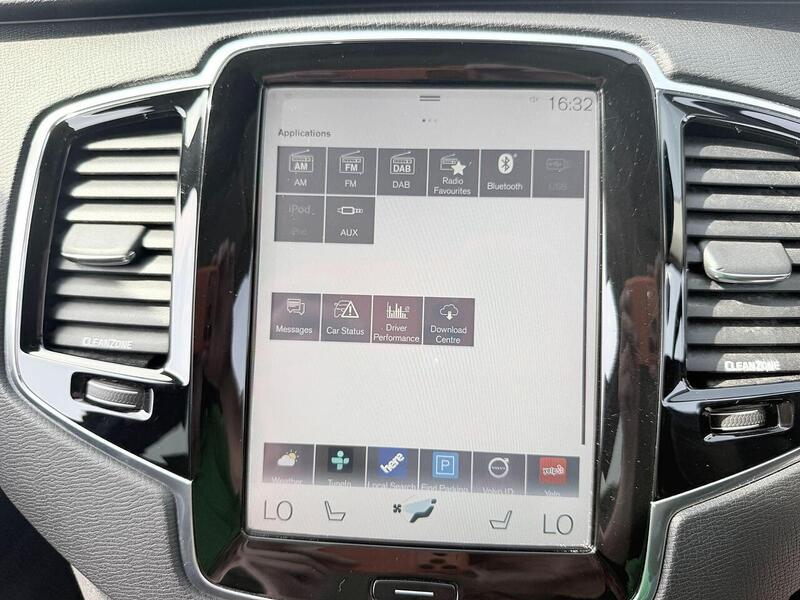 Volvo XC90 XC90 Momentum SUV 1 Automatic Diesel - U2198