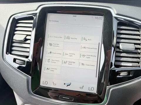 Volvo XC90 XC90 Momentum SUV 1 Automatic Diesel - U2198