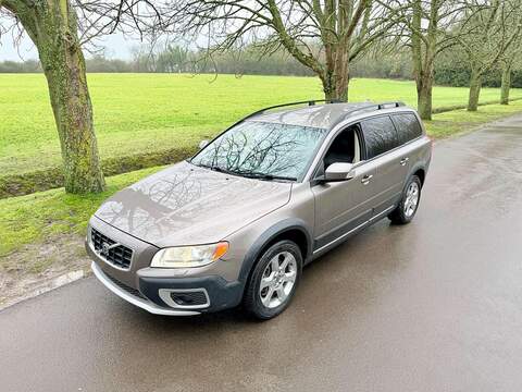 Volvo XC70 3.2 SE Estate 5dr Petrol Geartronic AWD Euro 4 (238 ps) - U2199