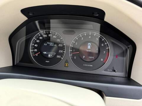 Volvo XC70 3.2 SE Estate 5dr Petrol Geartronic AWD Euro 4 (238 ps) - U2199