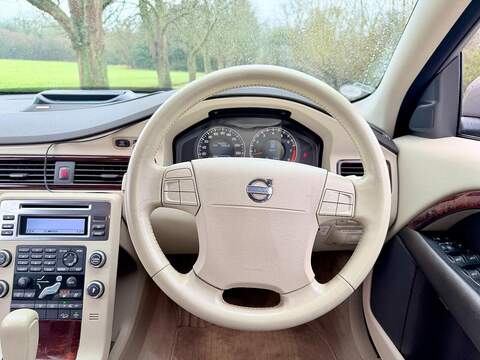 Volvo XC70 3.2 SE Estate 5dr Petrol Geartronic AWD Euro 4 (238 ps) - U2199