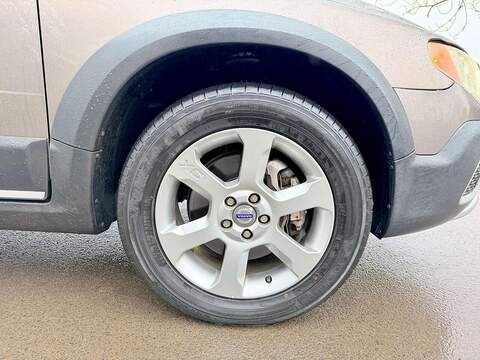 Volvo XC70 3.2 SE Estate 5dr Petrol Geartronic AWD Euro 4 (238 ps) - U2199