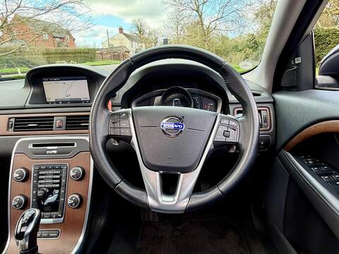 Volvo S80 3.0 T6 SE Lux Saloon 4dr Petrol Geartronic AWD Euro 5 (304 ps) - U2200