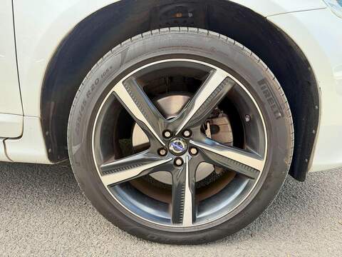 Volvo XC60 3.0 T6 R-Design Lux Nav SUV 5dr Petrol Geartronic AWD Euro 5 (304 ps) - U2201