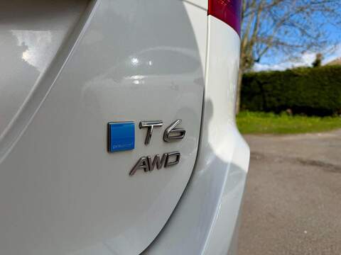 Volvo XC60 3.0 T6 R-Design Lux Nav SUV 5dr Petrol Geartronic AWD Euro 5 (304 ps) - U2201