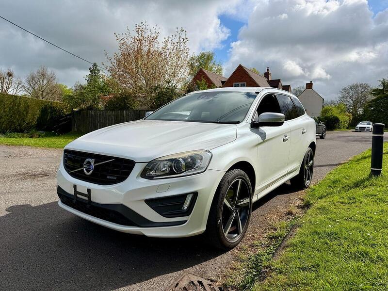 Volvo XC60 3.0 T6 R-Design Lux Nav SUV 5dr Petrol Geartronic AWD Euro 5 (304 ps) - U2201