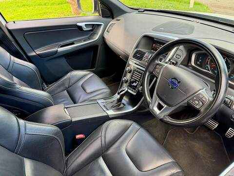 Volvo XC60 3.0 T6 R-Design Lux Nav SUV 5dr Petrol Geartronic AWD Euro 5 (304 ps) - U2201