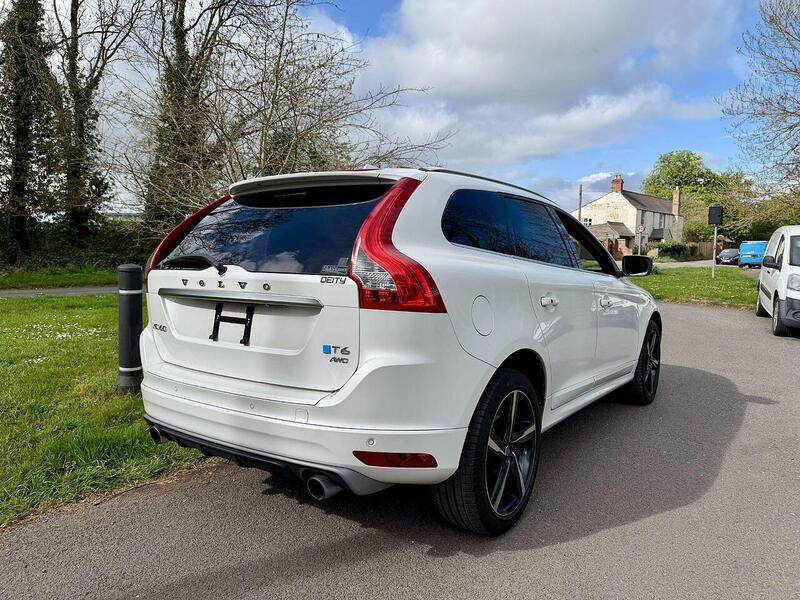 Volvo XC60 3.0 T6 R-Design Lux Nav SUV 5dr Petrol Geartronic AWD Euro 5 (304 ps) - U2201