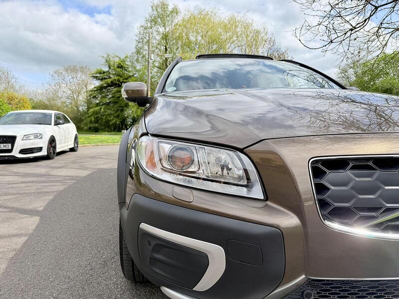 Volvo Xc70 T5 Premier Awd 2.5 5dr Estate Automatic Petrol - U2204