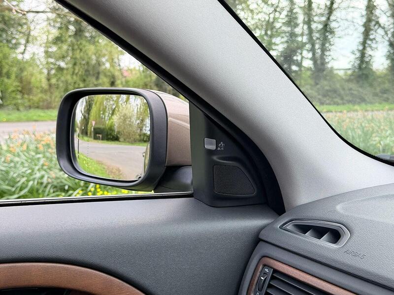 Volvo Xc70 T5 Premier Awd 2.5 5dr Estate Automatic Petrol - U2204