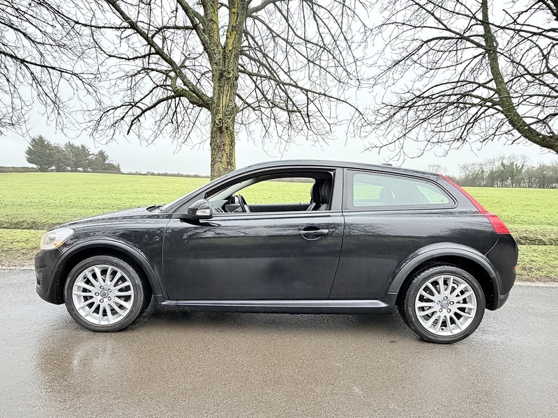 Volvo C30 2.0 SE Lux Sports Coupe 3dr Petrol Manual Euro 5 (145 ps) - U2206