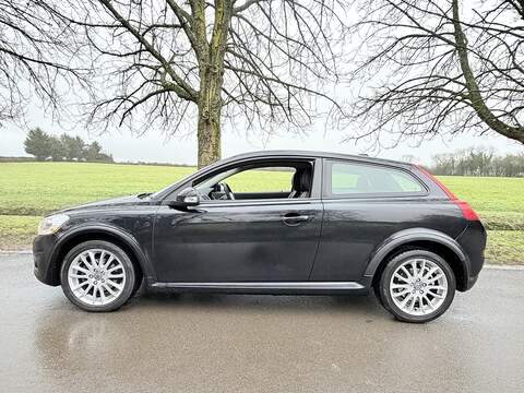 Volvo C30 2.0 SE Lux Sports Coupe 3dr Petrol Manual Euro 5 (145 ps) - U2206