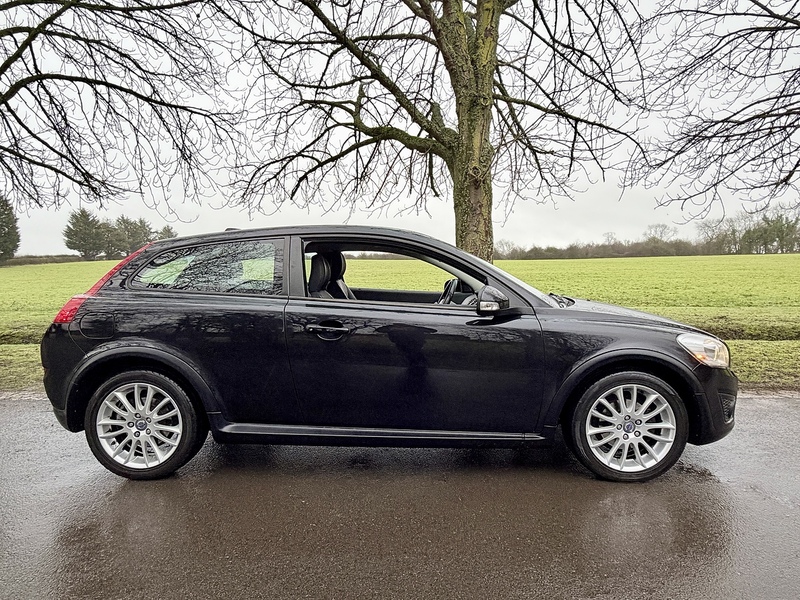 Volvo C30 2.0 SE Lux Sports Coupe 3dr Petrol Manual Euro 5 (145 ps) - U2206