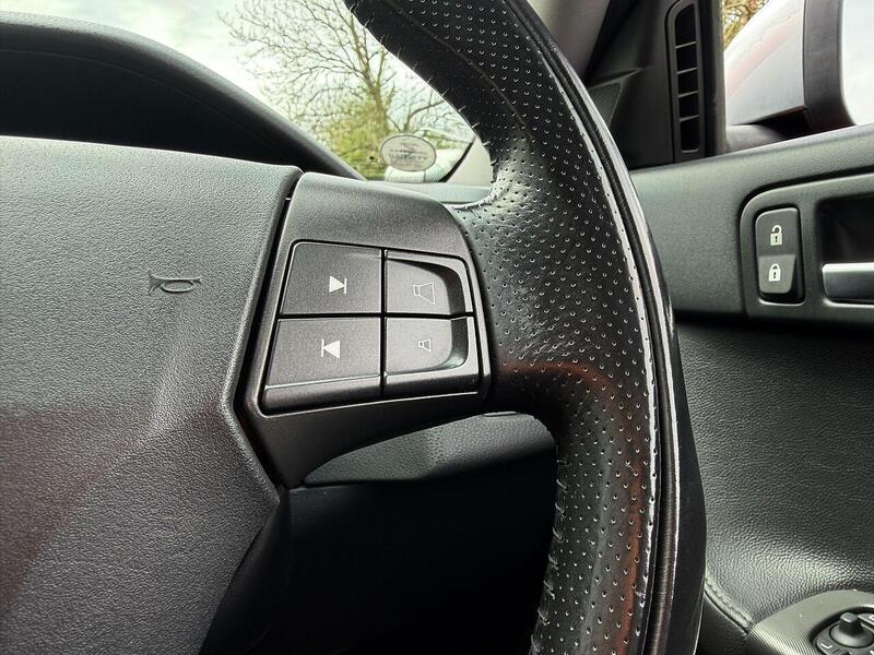 Volvo V50 R-design 2.0 5dr Auto Petrol - U2211