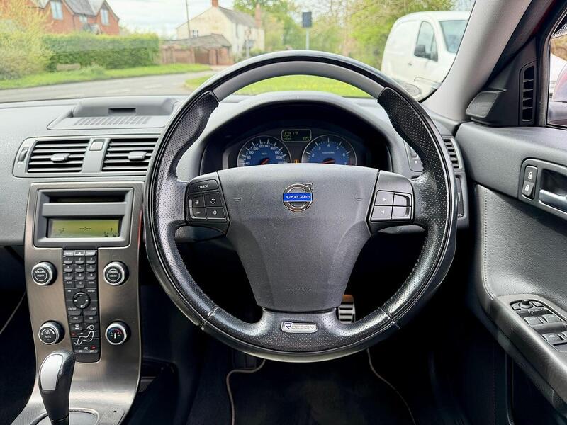 Volvo V50 R-design 2.0 5dr Auto Petrol - U2211