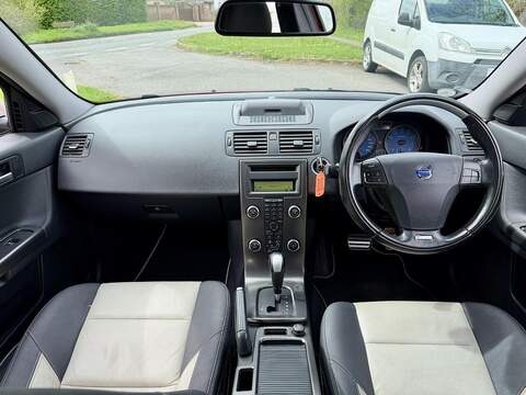 Volvo V50 R-design 2.0 5dr Auto Petrol - U2211