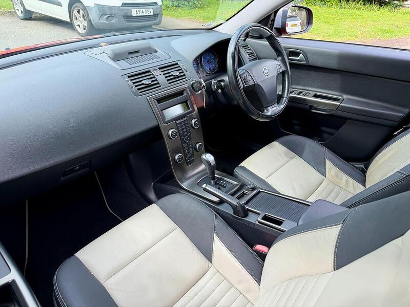Volvo V50 R-design 2.0 5dr Auto Petrol - U2211