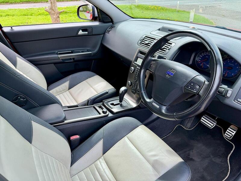 Volvo V50 R-design 2.0 5dr Auto Petrol - U2211