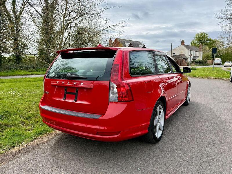 Volvo V50 R-design 2.0 5dr Auto Petrol - U2211