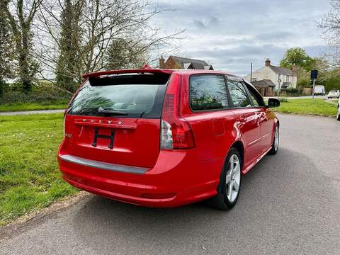 Volvo V50 R-design 2.0 5dr Auto Petrol - U2211