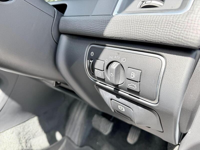 Volvo XC60 2.0 T5 Se Lux Nav AWD Petrol Auto - U2212