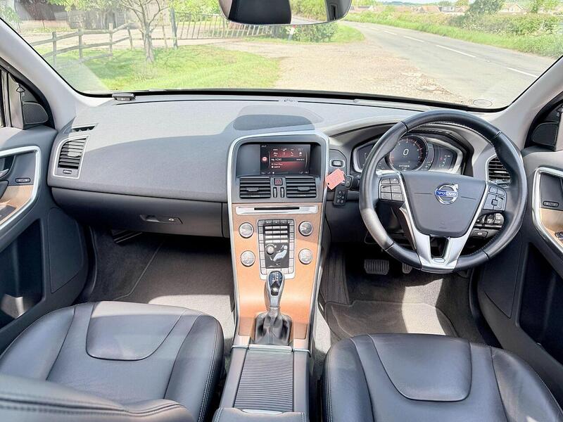 Volvo XC60 2.0 T5 Se Lux Nav AWD Petrol Auto - U2212
