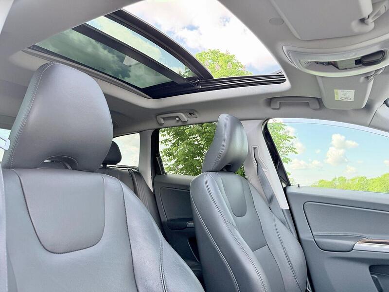 Volvo XC60 2.0 T5 Se Lux Nav AWD Petrol Auto - U2212