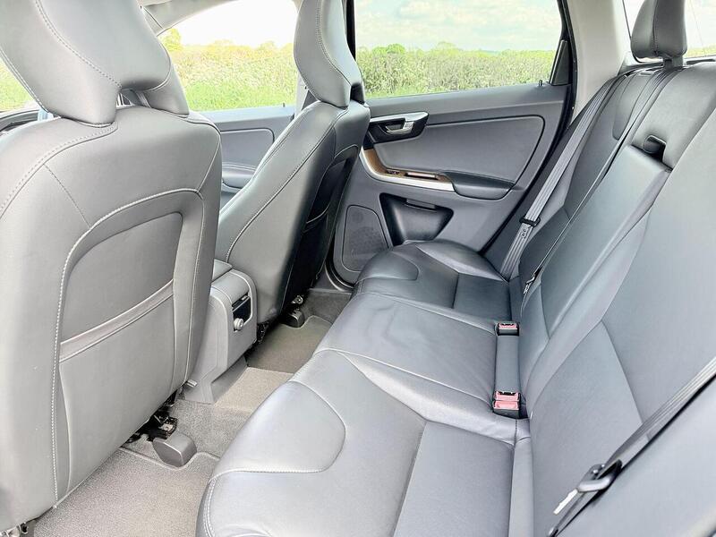 Volvo XC60 2.0 T5 Se Lux Nav AWD Petrol Auto - U2212