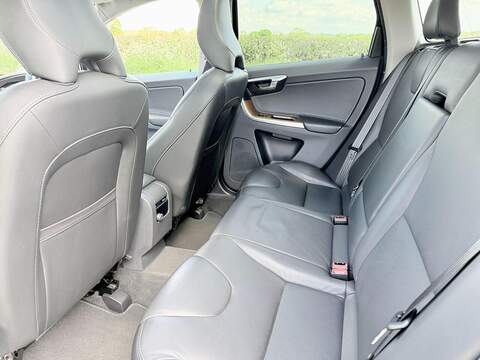 Volvo XC60 2.0 T5 Se Lux Nav AWD Petrol Auto - U2212