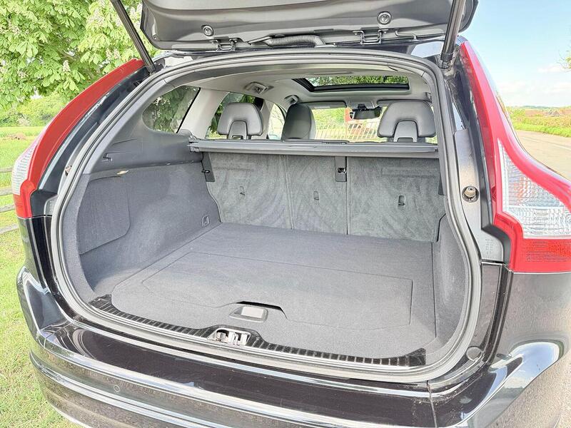 Volvo XC60 2.0 T5 Se Lux Nav AWD Petrol Auto - U2212