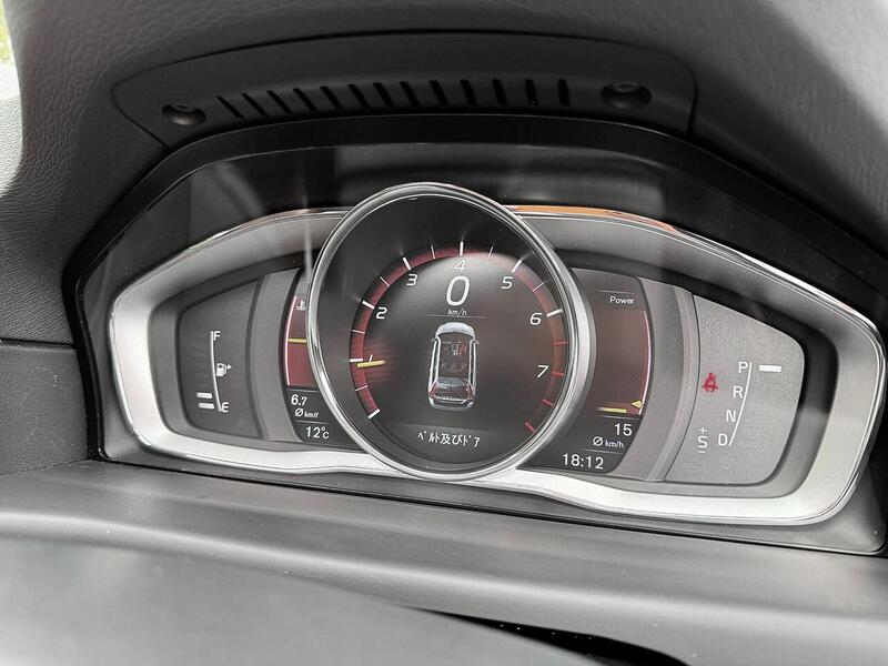 Volvo XC70 T5 SE 2.0 Automatic Petrol - U2213