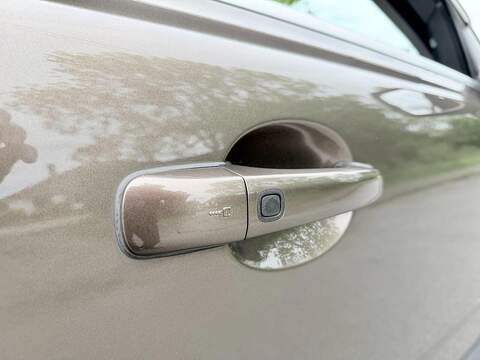 Volvo XC70 T5 SE 2.0 Automatic Petrol - U2213