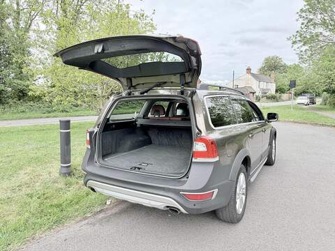 Volvo XC70 T5 SE 2.0 Automatic Petrol - U2213